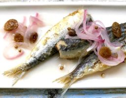 Sardinas a la veneciana