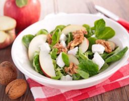 Ensalada de Manzana, Lechuga y Nueces