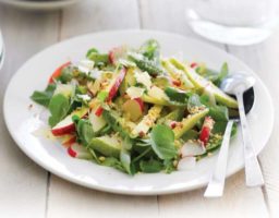Ensalada de Manzana, Apio y Berros