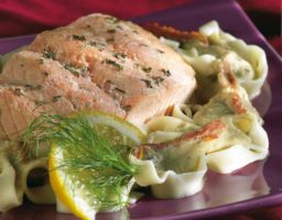 Salmón al Horno con Hinojo y Tomate