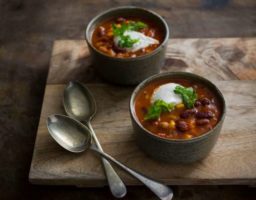 Sopa de Frijoles Mexicana