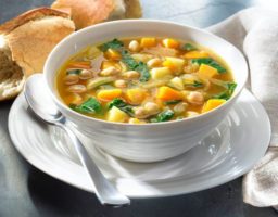 Receta de Sopa de garbanzos y vegetales