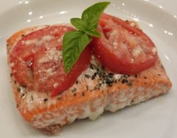 Receta de Salmón con tomates