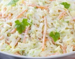 Ensalada de col con mayonesa