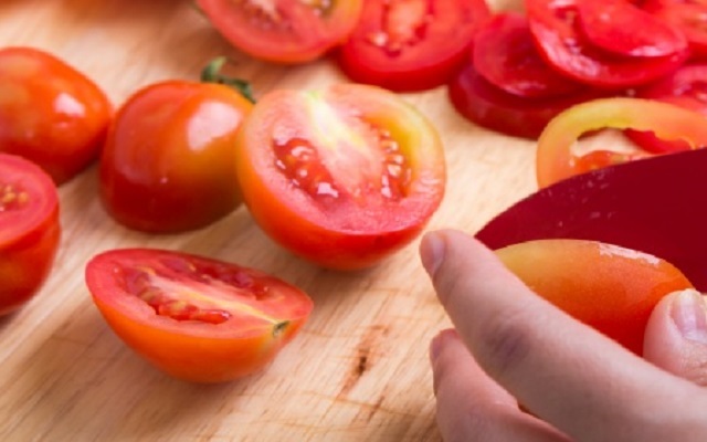 Ensalada de lechuga y tomate al orégano