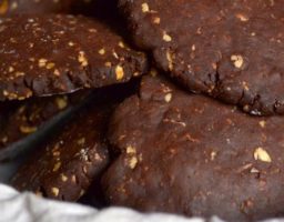 Galletas de avena y algarroba