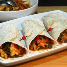 Fajitas de pollo y verduras