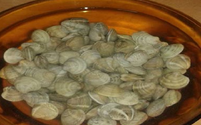 Chirlas en salsa de alcachofas