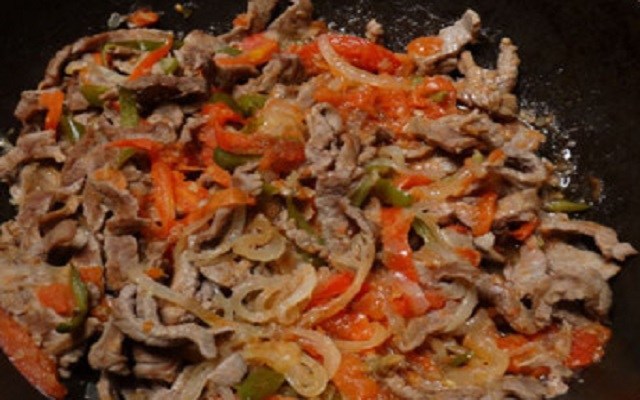 Fajitas de res a la mexicana
