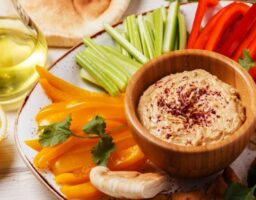 Hummus con tomates secos